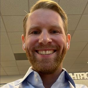 Meet your Posher, Jonathan